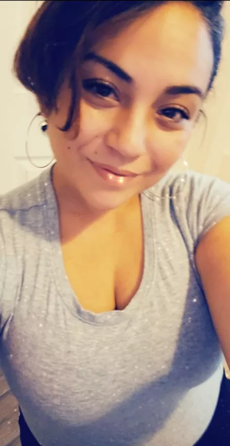 Play as my friend while I feed you my mom dm or