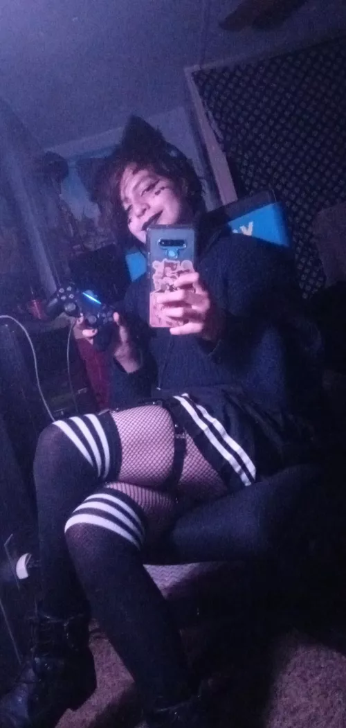 Play with mommy or you'll have to be punished😌💕| PSN: Snorkely- | Steam: Snorkely-