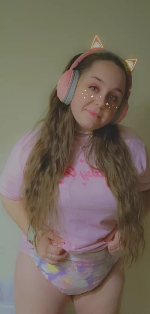 playing video games while padded is my favorite 💗