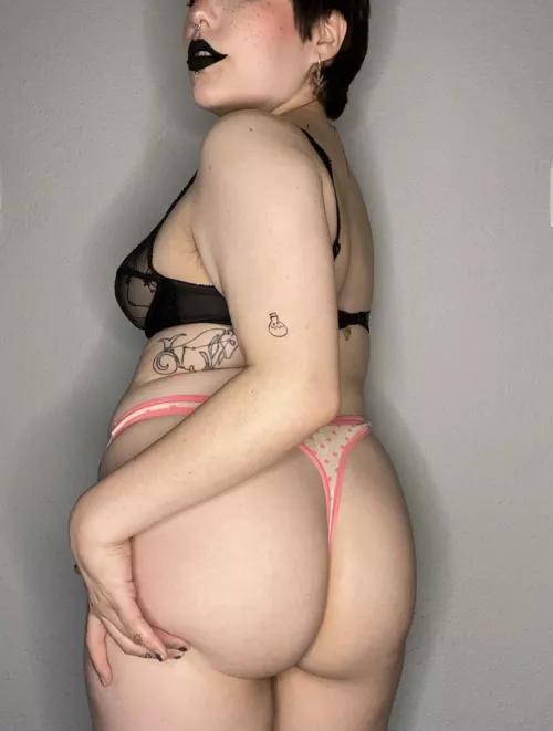 pov: i’m giving you a striptease