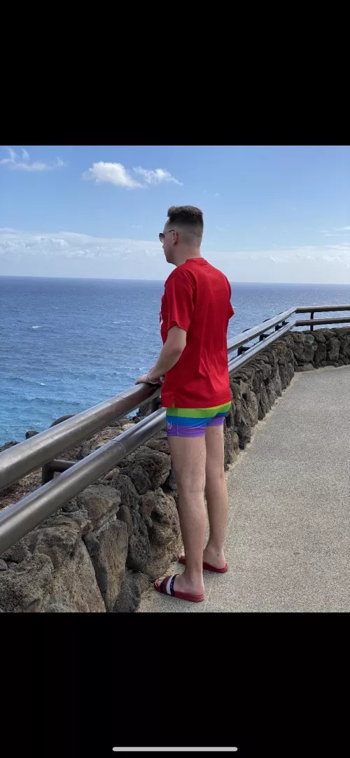 Pride 🌈 in Hawaii 🌸