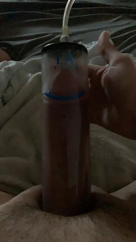 Pumping with a cockring