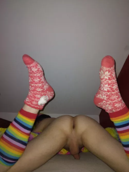 Push me into the pillow and fuck me