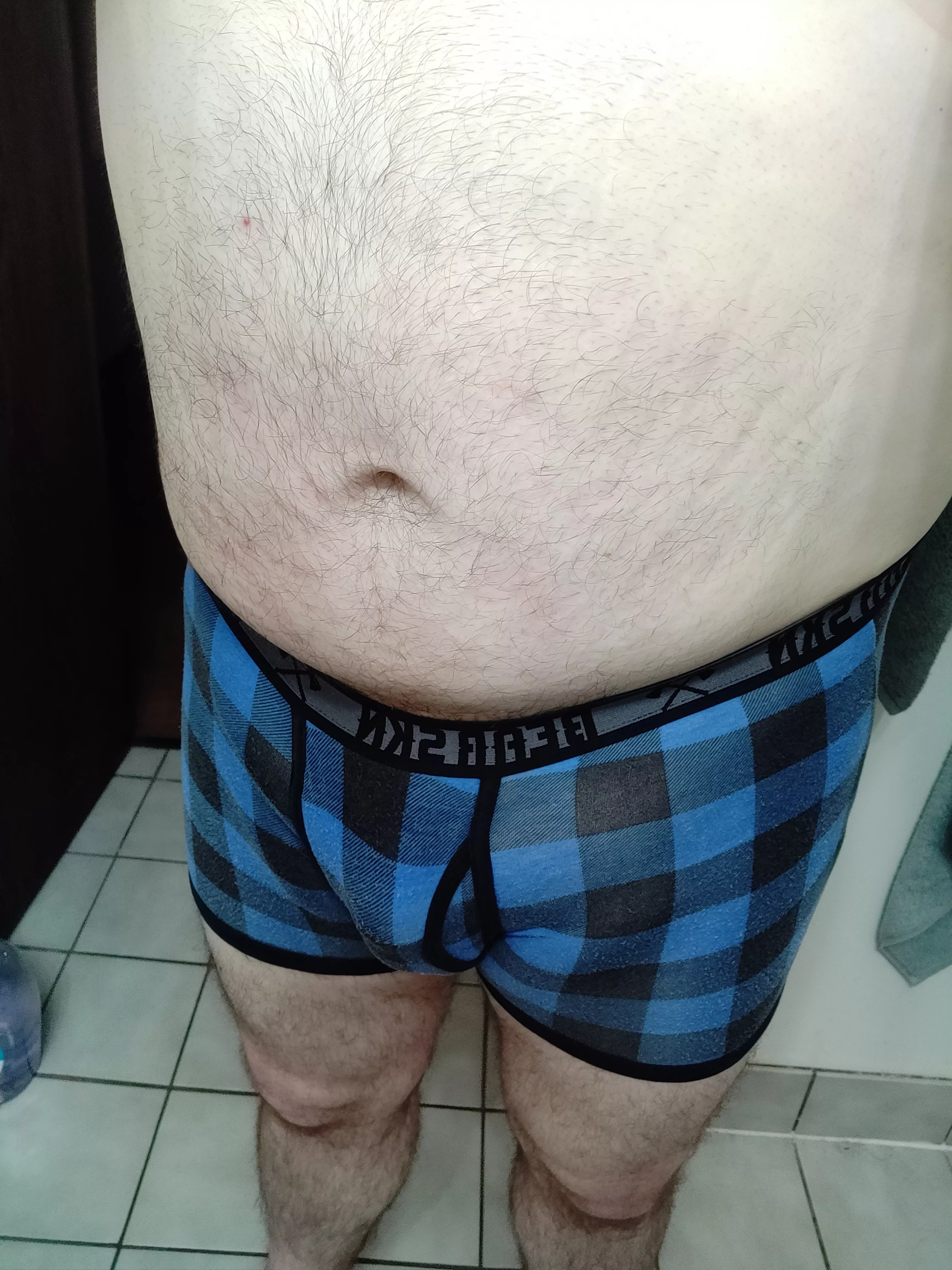 Put on a nice, fresh pair of Bearskns last night after a much needed shower beer!