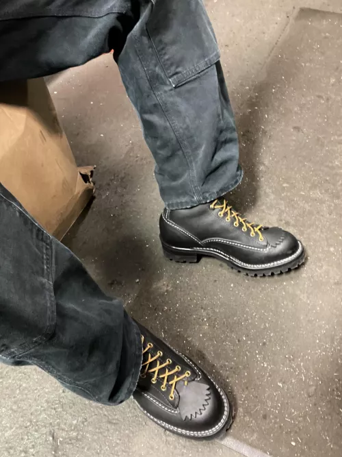 Putting my Wesco Jobmasters through their paces in the shop 🛠🛠