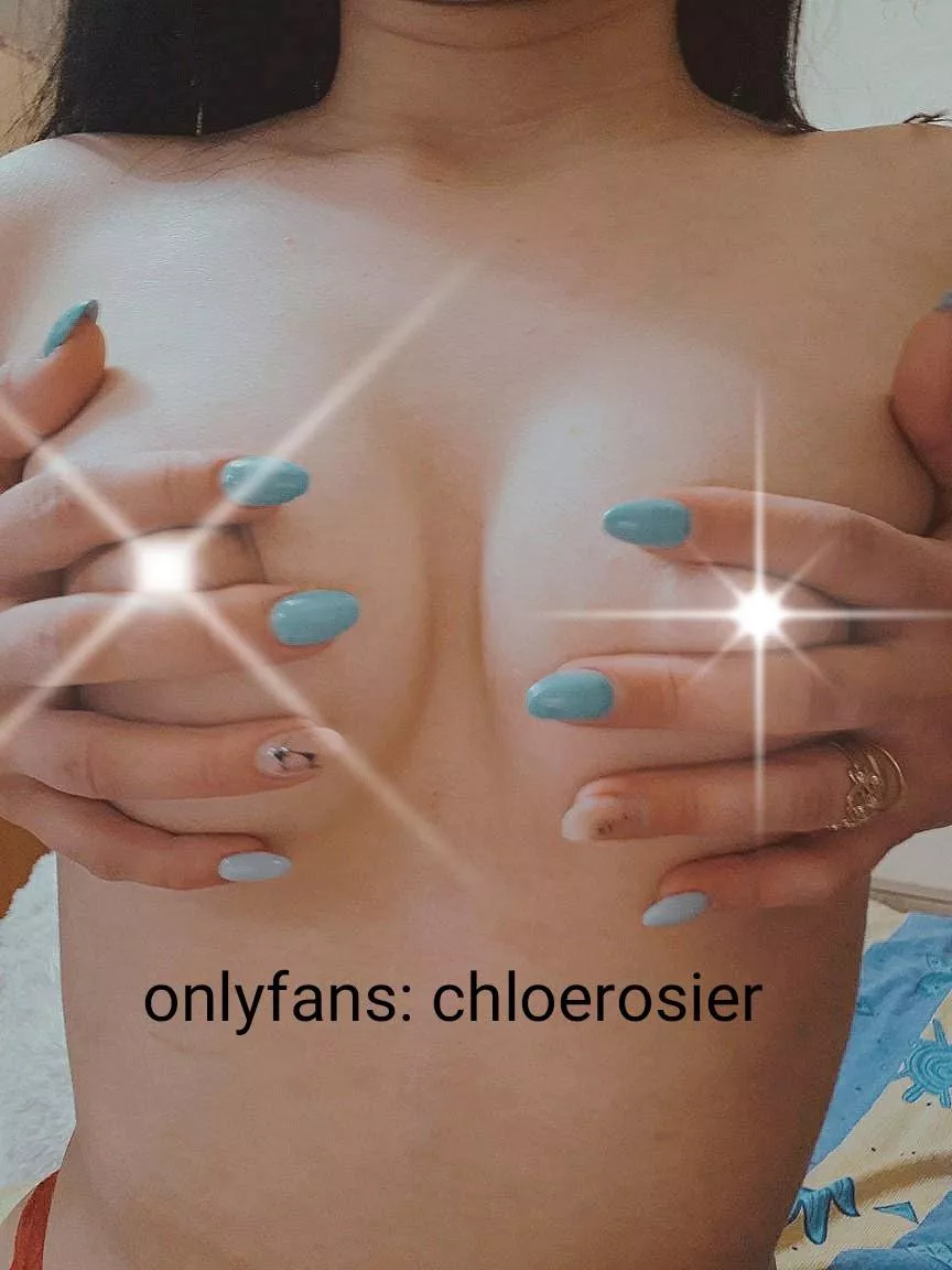 Queen Chloe... Mid 20's. Bisexual, dominant. Open for almost everything. Fetishes, dom-sub things, dick rating, solo photos vids, custom, toys, lingeries, open inbox and more ! Do not miss the 50% discount ! Queen Chloe... Mid 20's. Bisexual, dominant. Open for almost everything. Fetishes, dom-sub things, dick rating, solo photos vids, custom, toys, lingeries, open inbox and more ! Do not miss the 50% discount !