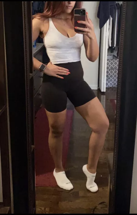 Ready cause trouble at the gym (female) 😈