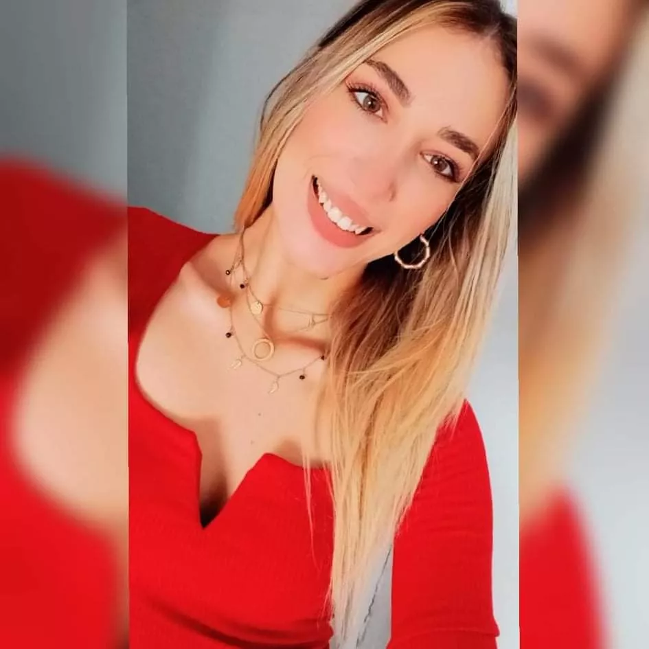 Recently developed this fetish and driving me nuts, 47 yo dad here looking for big cocks to tribute /cock my beautiful 19 yo daughter.. Recently developed this fetish and driving me nuts, 47 yo dad here looking for big cocks to tribute /cock my beautiful 19 yo daughter..