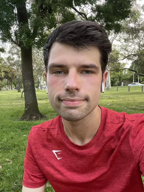 Red makes you run faster 🏃