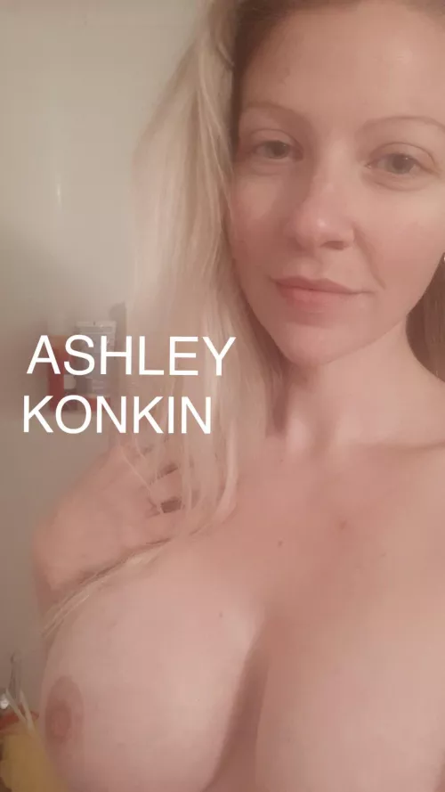 Risking her for 1 minute. Every like keeps it up longer. 10 likes she stays