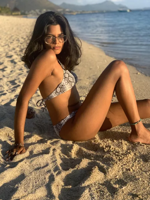 Sandy vagina and coconut water