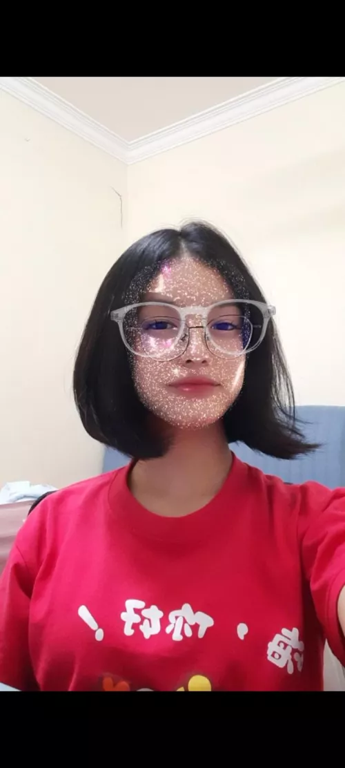 send me dms on cumming on my friend(she looks young but she is not under age I promise)