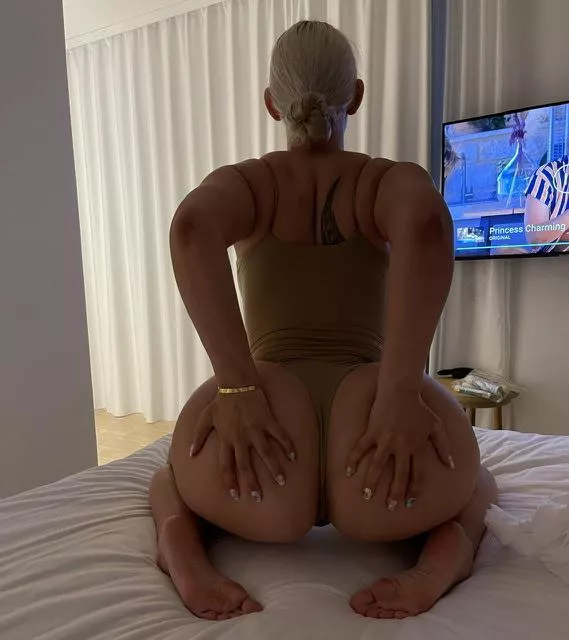 Sharing my fuckpig. Into talking about her getting degraded or her degrading small dick losers like me. Also into captions and edits of her. Sharing my fuckpig. Into talking about her getting degraded or her degrading small dick losers like me. Also into captions and edits of her.
