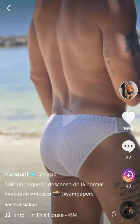 Shaun T on vacation 👌🏻