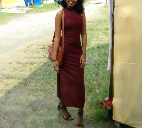 She loves to play. Tell her how you want to fuck her