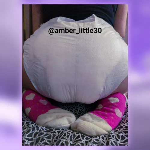 ✨She loves to sit on her diaper and jump in it, it's so soft and fluffy🌼🐥🐘🐣🍑💕🧡✨