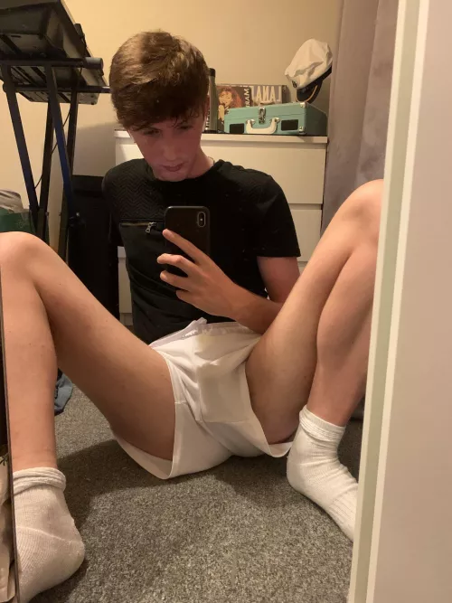 Shorts and socks make me so horny 😈