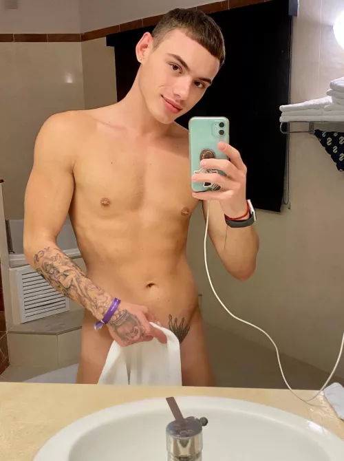 Should I drop the towel? 😈🥵