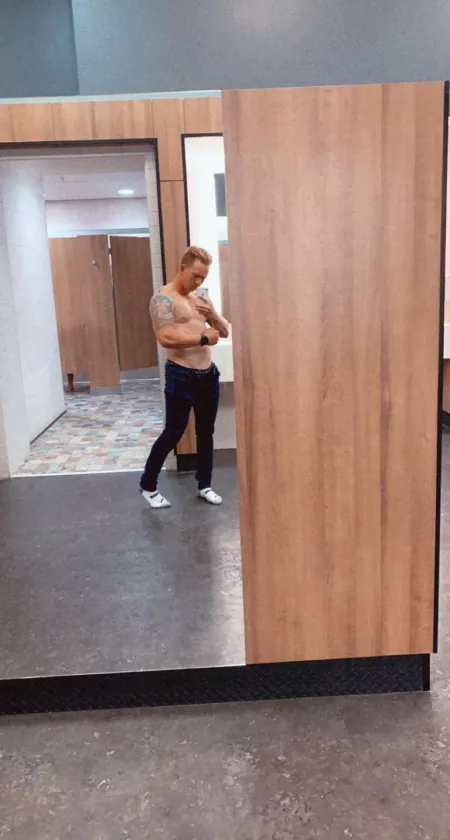 Should I post here more often 🥵