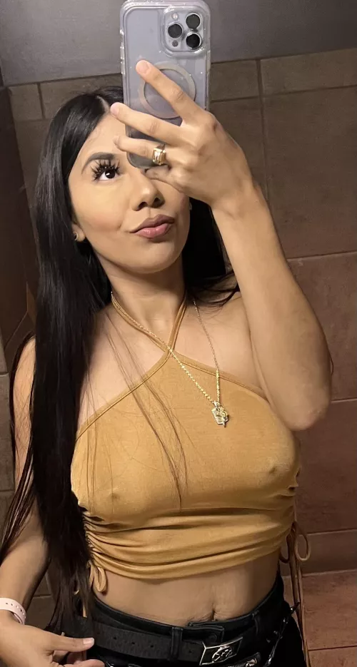 Should I take my shirt off?🙃💗💗