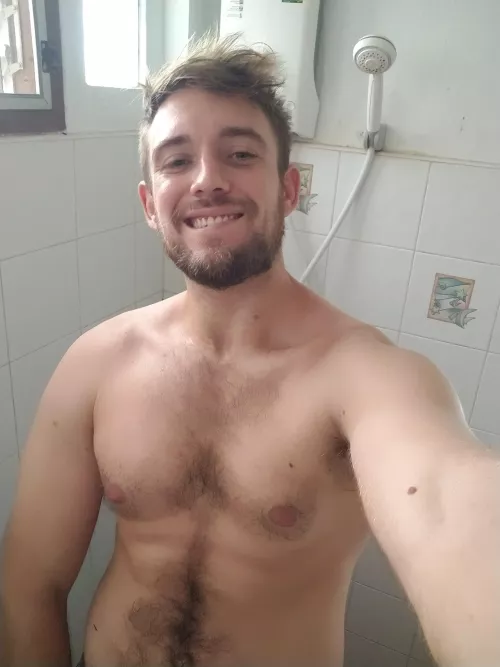 Shower time to feel fresh 😁