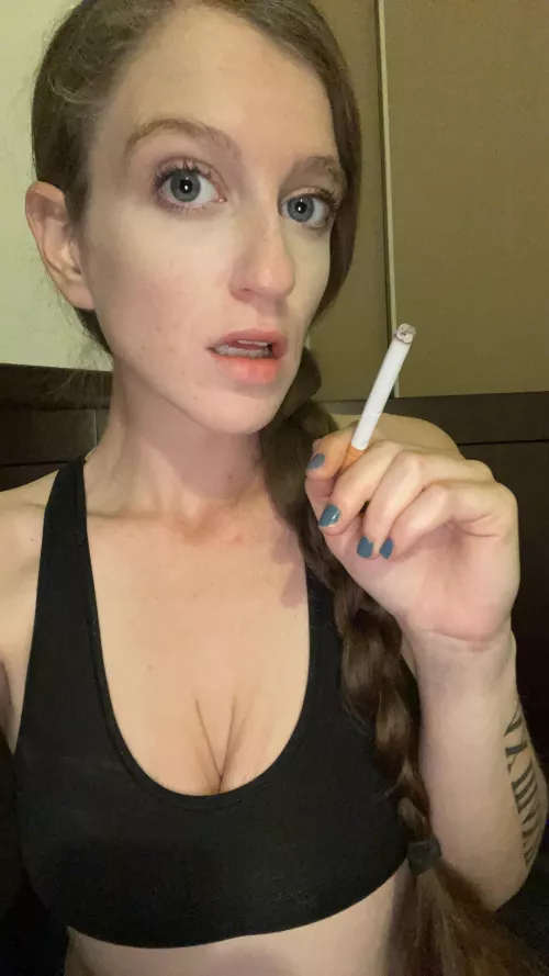 smoking makes me want to do naughty things 💨😈