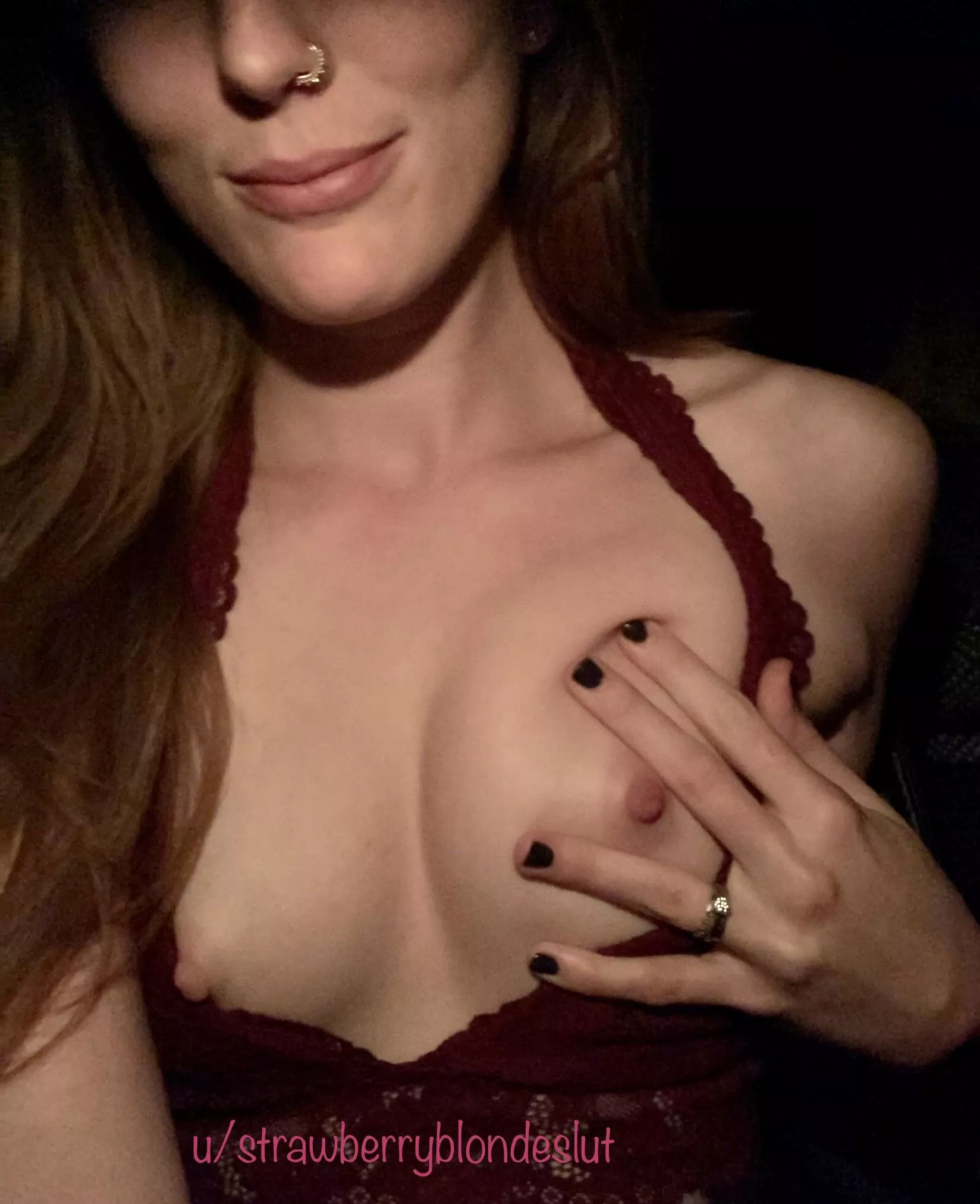 So bored on this long car ride, couldn’t help but touch myself 😘