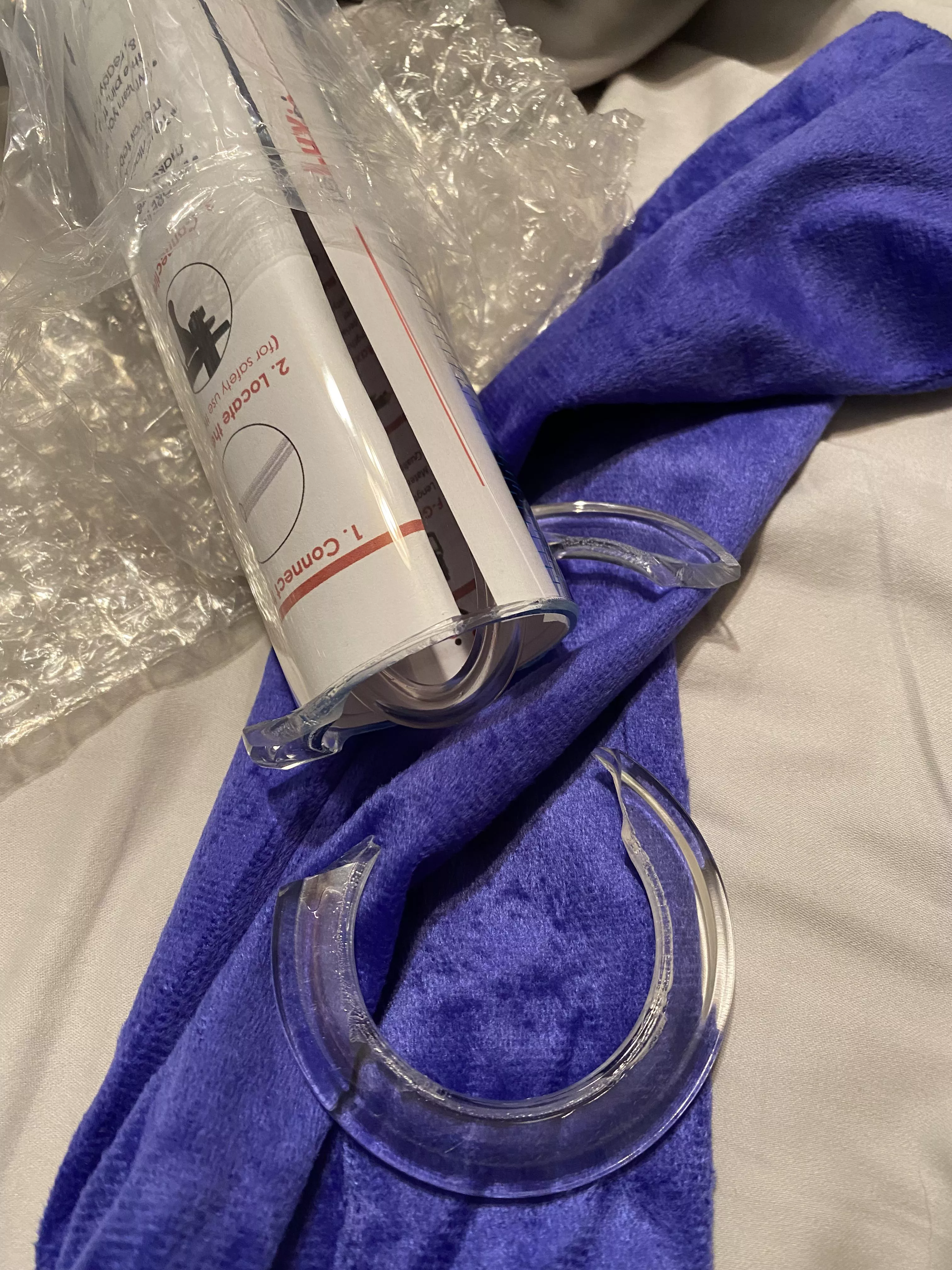 So heart broken!! Got my new leluv pump by fedex today and found the cylinder base broken off, was so looking forward to using the new pump system. So heart broken!! Got my new leluv pump by fedex today and found the cylinder base broken off, was so looking forward to using the new pump system.