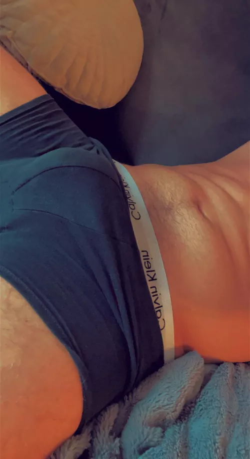 So horny right now….!