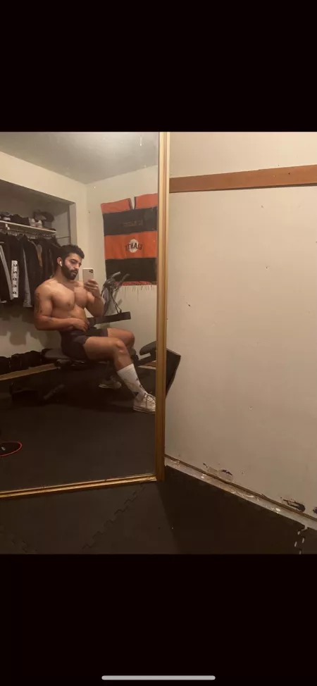 Someone be my player 2 and carry me 😅