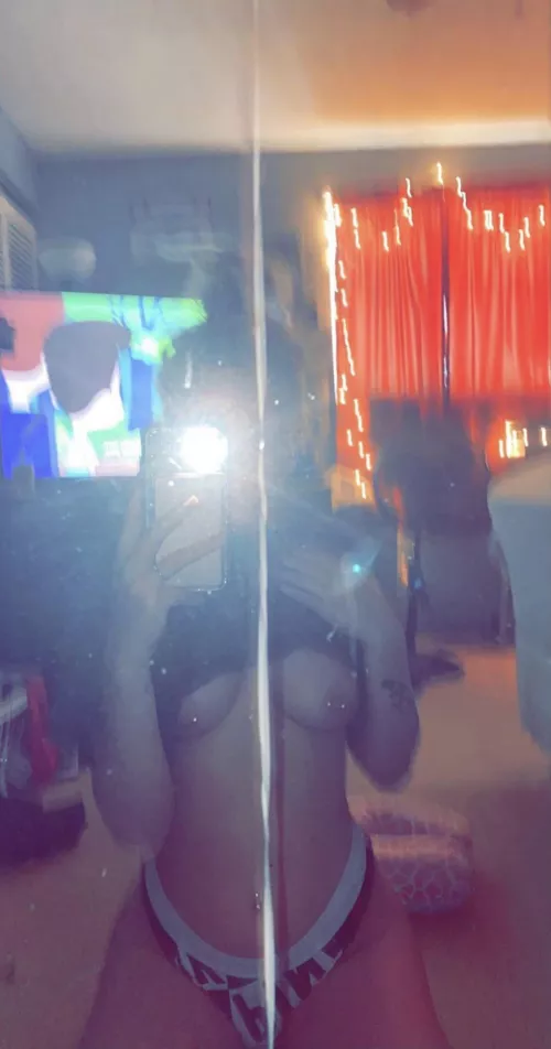 someone pls spoil me 🥵🥰