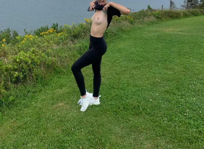 Sometimes I like to flash my titties in public 🙈