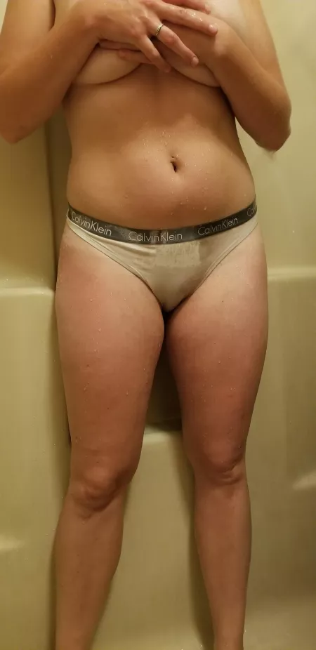 Sometimes it's just nice to shower in your white thongs ;)