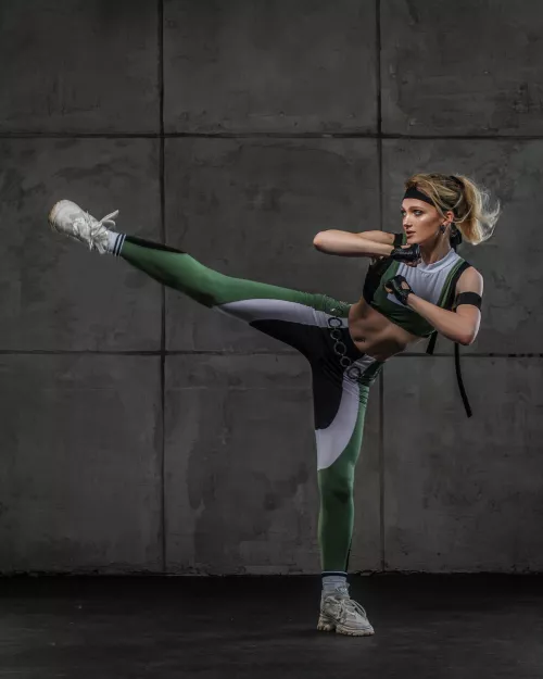 Sonya Blade from Mortal Kombat by Elara