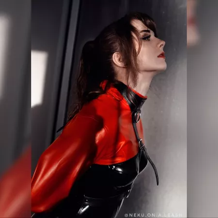 Straitjacket and latex is a nice combination 🙊 Picture by @mai.captures