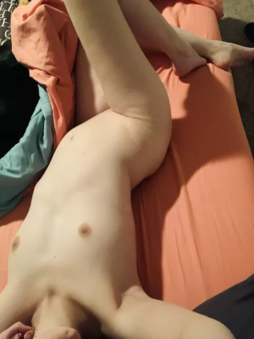 Stretch before bed 🖤