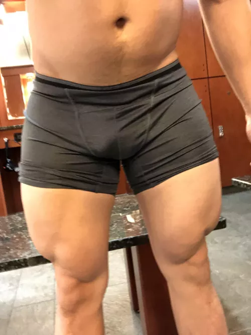 Sunday Squats ☑️ Everyone have a good weekend?