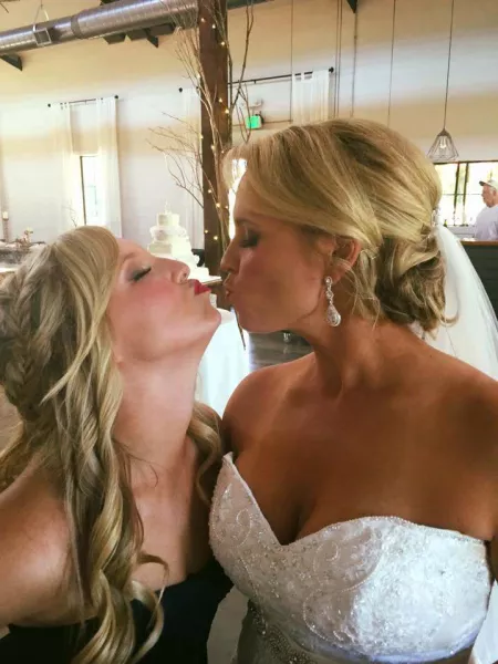 Teasing their college days