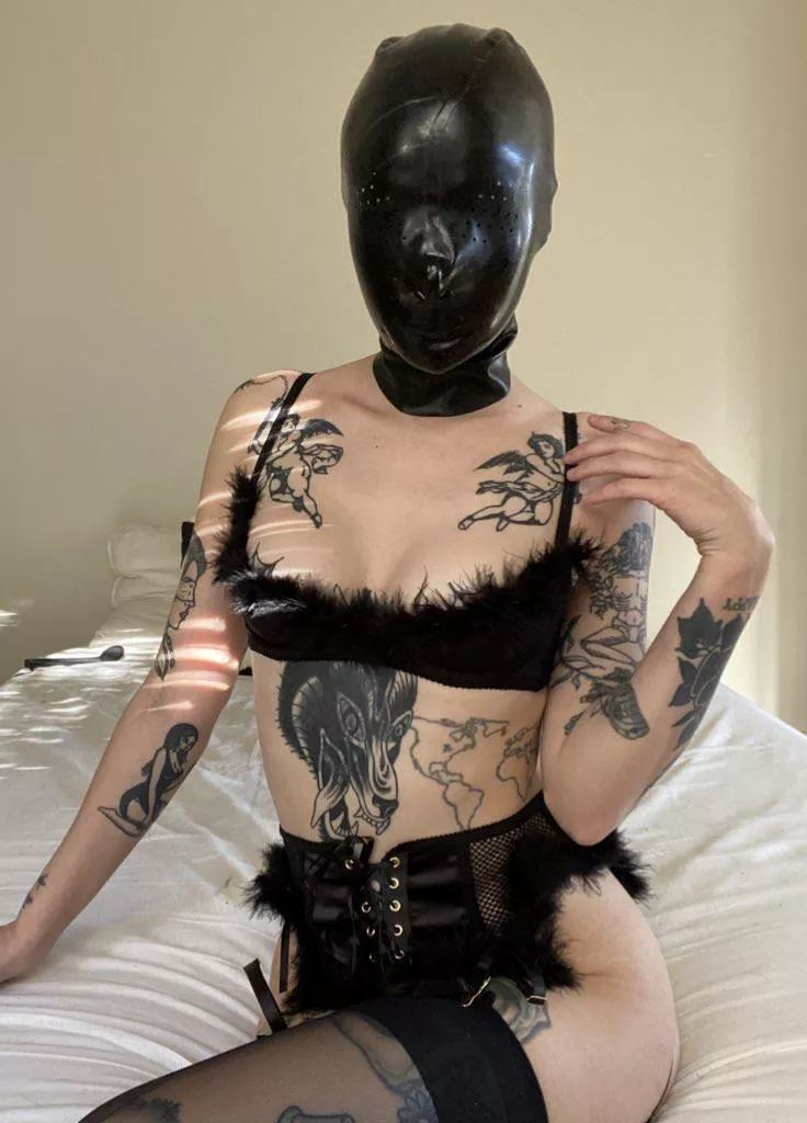 tell me i’m hot