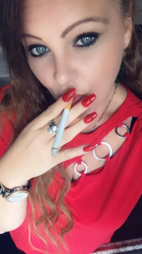 🔥TGIF Peeps. Light it up 🔥