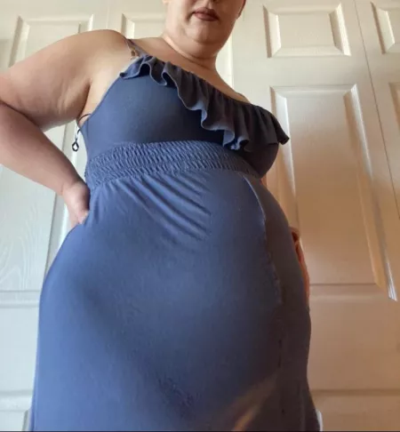 That moment when a nice lady lets your gf cut the line because she thinks she’s pregnant and not because she ate a family portion of BBQ 😂👌🏼 #goals