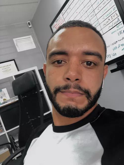 The bigger the smile, the more fun I’m having at work 🤩