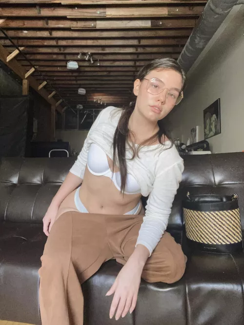 The Hazel Daydream ^*^ $9.90 Sale (monthly sub) PPV FREE and 55% Off your first month for one Day only 🥺 I thought i’d spoil all my new cumers 😽 Link in comments