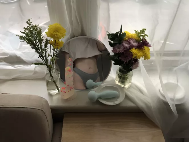 the most thought out mirror selfie i’ve ever taken