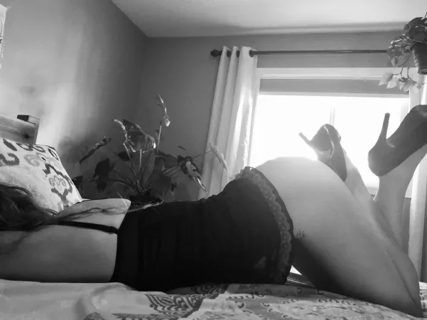 The one thing he should know is I can also wear the pants. With my fucking heals on, looking like a real strong woman. Any daddy would be proud to say I’m his.