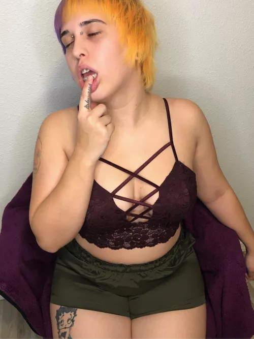 The way I can just dance in your head and make it my personal play place is so fucking fun [domme]