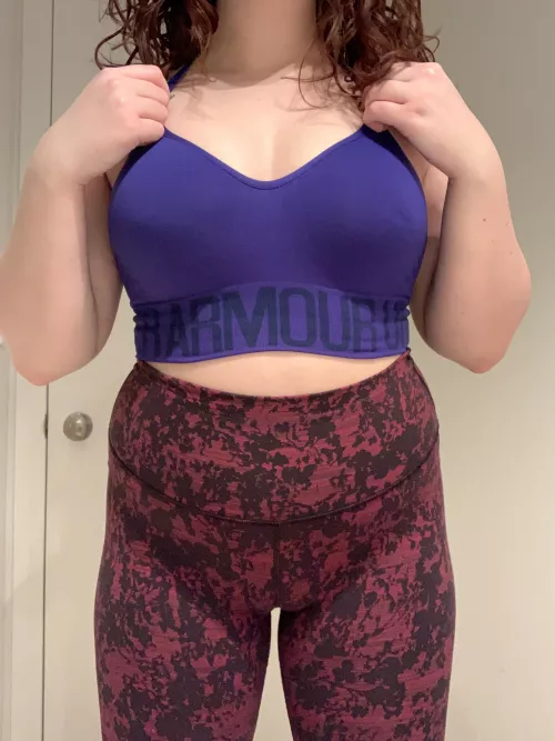 These pants always give me the biggest camel toe, I’ll have to wear them more often