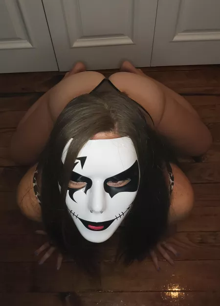 Thick and ready for Halloween 🔥