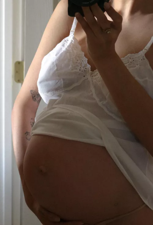 Third trimester 🤍 documented on Patreon (link in comments)