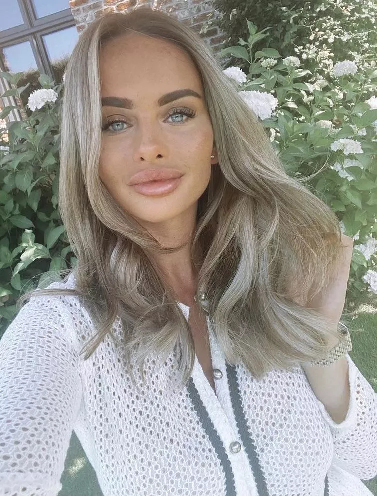 Those lips..